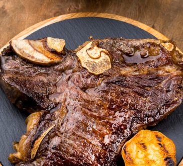 Repas de fête : comment présenter votre côte de bœuf au four ?