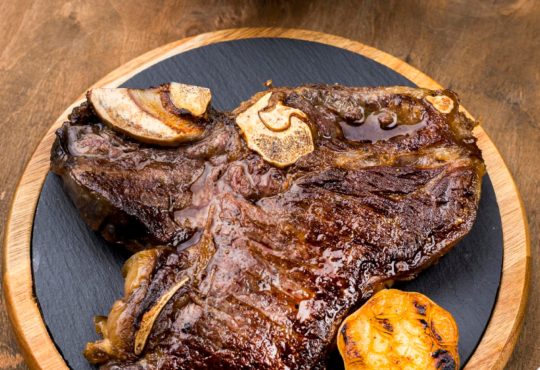 Repas de fête : comment présenter votre côte de bœuf au four ?